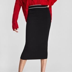 Zara knit minimalist fitted midi skirt black size medium